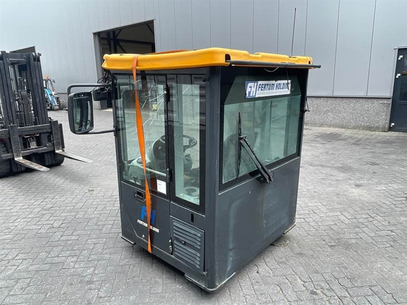 Hyundai HL757-7A-71LB-12012 / 71LB-12013 /71LB-12014-Cabin - Кабіна й інтер'єр в категорії Будівельна техніка: фото 3 Hyundai HL757-7A-71LB-12012 / 71LB-12013 /71LB-12014-Cabin - Кабіна й інтер'єр в категорії Будівельна техніка: фото 3