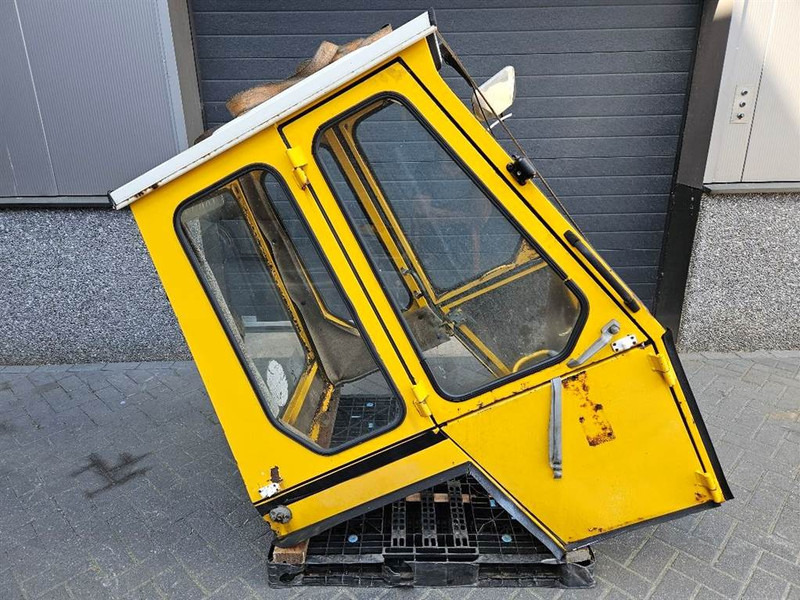 Kramer 512SL - Cabin/Kabine/Cabine - Кабіна й інтер'єр в категорії Будівельна техніка: фото 1 Kramer 512SL - Cabin/Kabine/Cabine - Кабіна й інтер'єр в категорії Будівельна техніка: фото 1