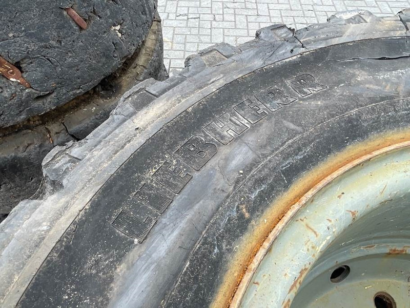 Шини і диски в категорії Будівельна техніка Liebherr 10.00-20 - Tire/Reifen/Band: фото 8 Шини і диски в категорії Будівельна техніка Liebherr 10.00-20 - Tire/Reifen/Band: фото 8