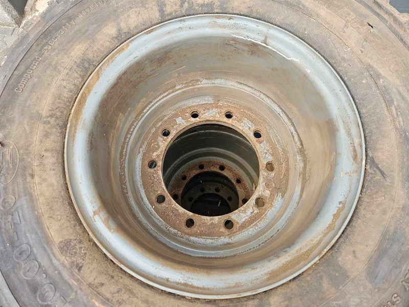 Liebherr 10.00-20 - Tire/Reifen/Band - Шини і диски в категорії Будівельна техніка: фото 5 Liebherr 10.00-20 - Tire/Reifen/Band - Шини і диски в категорії Будівельна техніка: фото 5