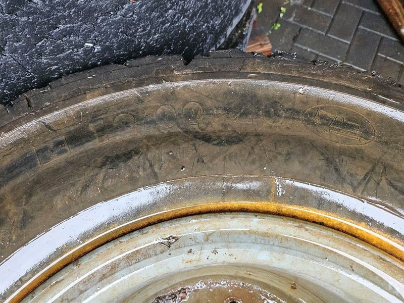 Liebherr 12.00-20 SOLID - Tire/Reifen/Band - Шини і диски в категорії Будівельна техніка: фото 5 Liebherr 12.00-20 SOLID - Tire/Reifen/Band - Шини і диски в категорії Будівельна техніка: фото 5