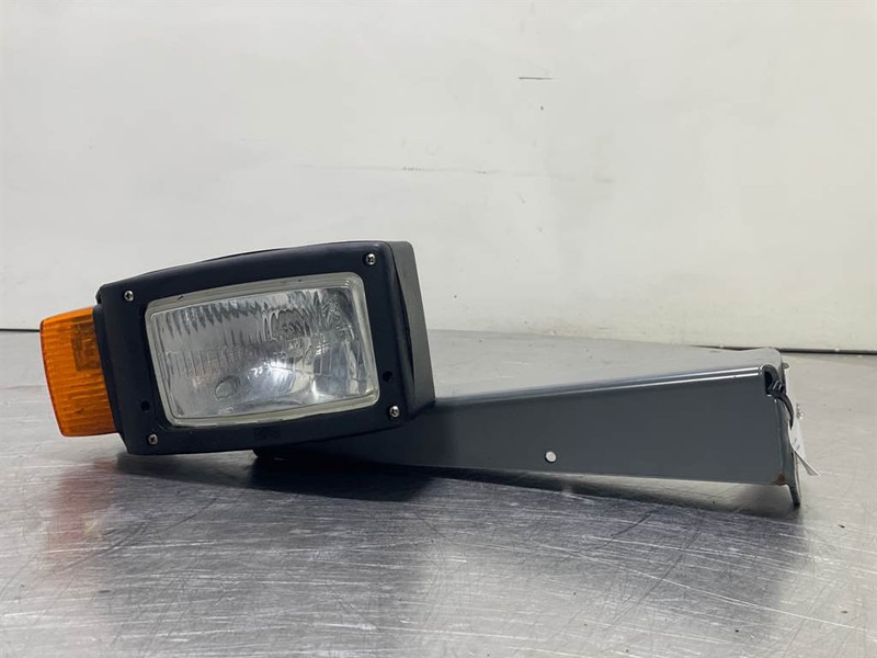 Liebherr L514 Speeder-6905527-Light/Leuchte/Verlichting - Електрична система в категорії Будівельна техніка: фото 1 Liebherr L514 Speeder-6905527-Light/Leuchte/Verlichting - Електрична система в категорії Будівельна техніка: фото 1