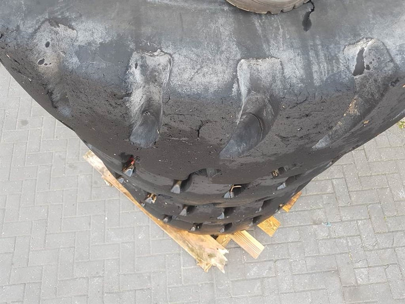 Liebherr L514 Stereo-Goodyear 17.5R25-Tire/Reifen/Band - Шина в категорії Будівельна техніка: фото 5 Liebherr L514 Stereo-Goodyear 17.5R25-Tire/Reifen/Band - Шина в категорії Будівельна техніка: фото 5