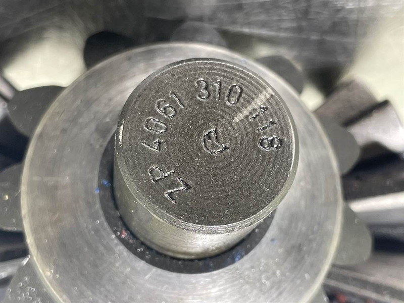 Liebherr L544-5005390/7011644-Differential bevel gear - Вісь та запчастини в категорії Будівельна техніка: фото 4 Liebherr L544-5005390/7011644-Differential bevel gear - Вісь та запчастини в категорії Будівельна техніка: фото 4