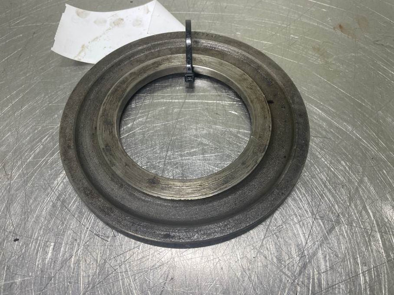 Liebherr L574-7622092-Ring - Вісь та запчастини в категорії Будівельна техніка: фото 1 Liebherr L574-7622092-Ring - Вісь та запчастини в категорії Будівельна техніка: фото 1