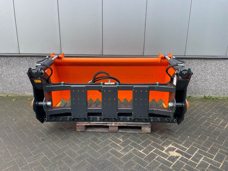MAMMUT SC220M - Silage cutter/Silageschneider/Kuilhapper - Техніка для силосу: фото 3 MAMMUT SC220M - Silage cutter/Silageschneider/Kuilhapper - Техніка для силосу: фото 3