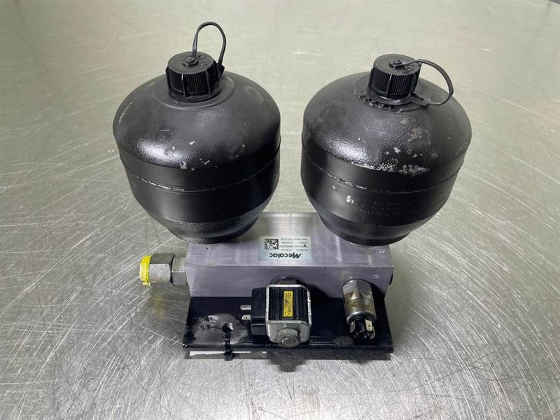 Mecalac 12MTX-4108214A-Stabilising module - Гідравліка в категорії Будівельна техніка: фото 1 Mecalac 12MTX-4108214A-Stabilising module - Гідравліка в категорії Будівельна техніка: фото 1