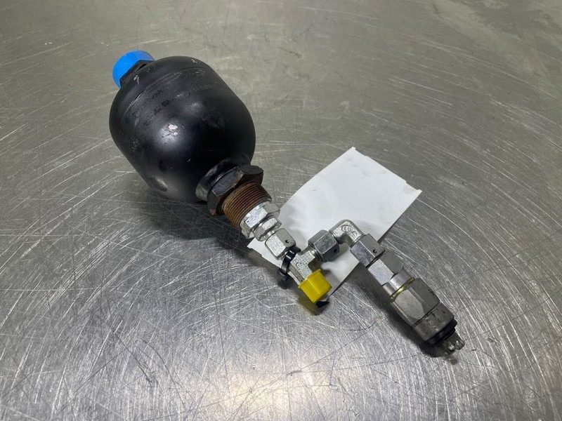 Mecalac 12MTX-4770613/5130047-Accumulator/Hydrospeicher - Гідравліка в категорії Будівельна техніка: фото 1 Mecalac 12MTX-4770613/5130047-Accumulator/Hydrospeicher - Гідравліка в категорії Будівельна техніка: фото 1