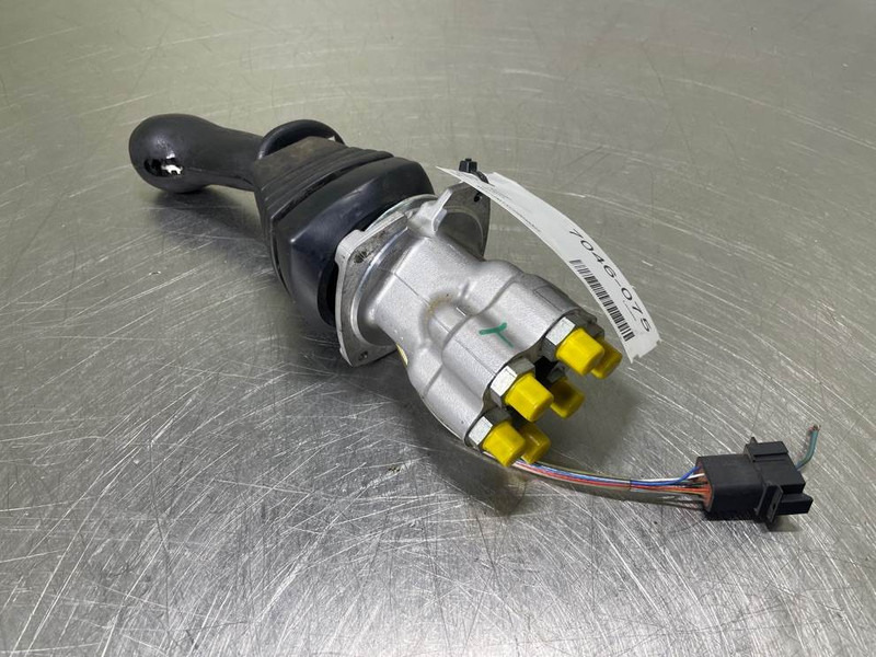 Mecalac 12MTX-5360462-Joystick/Steuergriff - Електрична система в категорії Будівельна техніка: фото 4 Mecalac 12MTX-5360462-Joystick/Steuergriff - Електрична система в категорії Будівельна техніка: фото 4