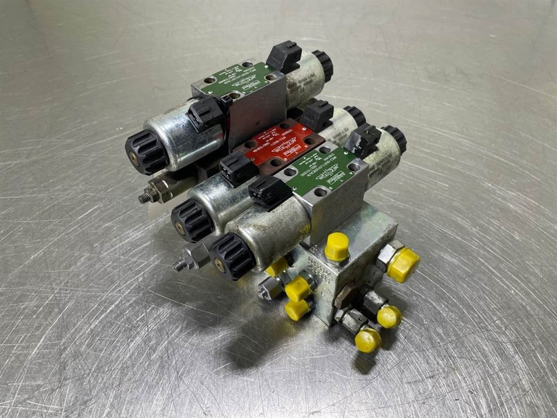 Mecalac 12MTX-6090341-NG6 Valve/Ventile/Ventiel - Гідравліка в категорії Будівельна техніка: фото 1 Mecalac 12MTX-6090341-NG6 Valve/Ventile/Ventiel - Гідравліка в категорії Будівельна техніка: фото 1