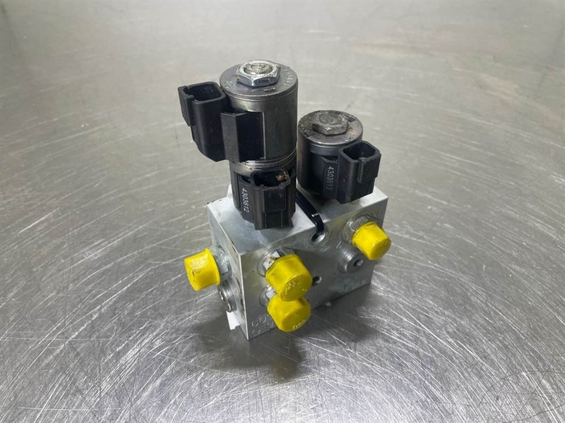 Mecalac 12MTX-6090387-Servo valve/Servoventil/Servoventiel - Гідравліка в категорії Будівельна техніка: фото 2 Mecalac 12MTX-6090387-Servo valve/Servoventil/Servoventiel - Гідравліка в категорії Будівельна техніка: фото 2