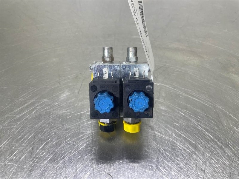 Mecalac 12MTX-6090481-Walvoil 5KT7200301-2/2 Valve - Гідравліка в категорії Будівельна техніка: фото 3 Mecalac 12MTX-6090481-Walvoil 5KT7200301-2/2 Valve - Гідравліка в категорії Будівельна техніка: фото 3