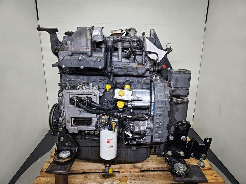 New Holland W110C-FPT F4HFE413J-Engine/Motor - Двигун в категорії Будівельна техніка: фото 1 New Holland W110C-FPT F4HFE413J-Engine/Motor - Двигун в категорії Будівельна техніка: фото 1