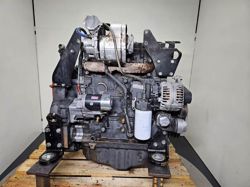 New Holland W110C-FPT F4HFE413J-Engine/Motor - Двигун в категорії Будівельна техніка: фото 4 New Holland W110C-FPT F4HFE413J-Engine/Motor - Двигун в категорії Будівельна техніка: фото 4