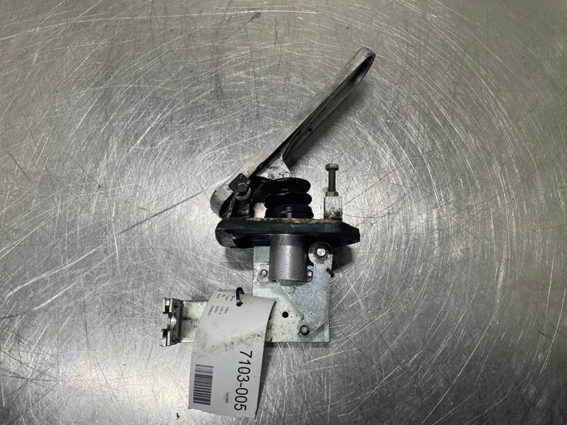 O & K L25.5 - Gas pedal/Fusspedal/Gaspedaal - Кабіна й інтер'єр в категорії Будівельна техніка: фото 5 O & K L25.5 - Gas pedal/Fusspedal/Gaspedaal - Кабіна й інтер'єр в категорії Будівельна техніка: фото 5