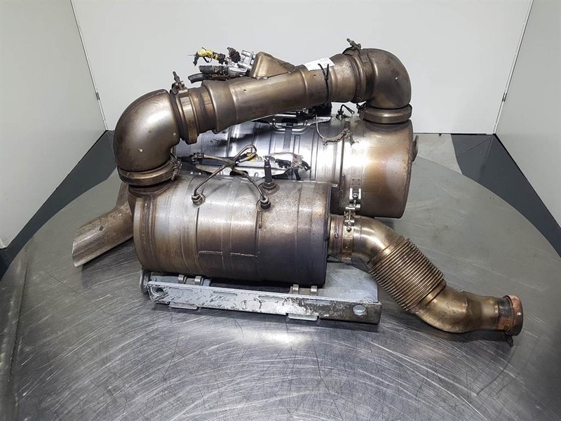 Sennebogen 818 - Exhaust system/Auspuff/Uitlaat - Двигун та запчастини в категорії Будівельна техніка: фото 3 Sennebogen 818 - Exhaust system/Auspuff/Uitlaat - Двигун та запчастини в категорії Будівельна техніка: фото 3