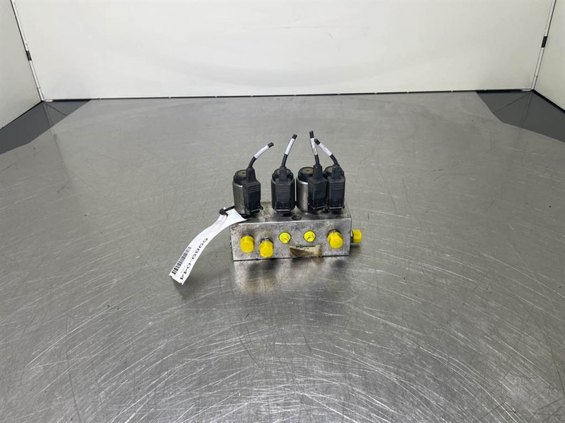 Sennebogen 835E-142529-Valve/Ventile/Ventiel - Гідравліка в категорії Будівельна техніка: фото 1 Sennebogen 835E-142529-Valve/Ventile/Ventiel - Гідравліка в категорії Будівельна техніка: фото 1