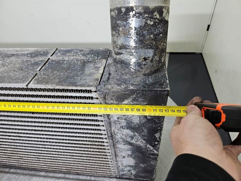 Sennebogen 835E - Intercooler/Ladeluftkühler/Luchtkoeler - Двигун в категорії Будівельна техніка: фото 4 Sennebogen 835E - Intercooler/Ladeluftkühler/Luchtkoeler - Двигун в категорії Будівельна техніка: фото 4