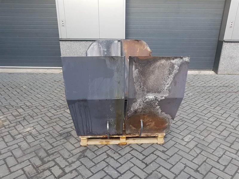 Terex TL260-0457006031-Mud guard/Kotfluegel/Spatbord - Крило в категорії Будівельна техніка: фото 2 Terex TL260-0457006031-Mud guard/Kotfluegel/Spatbord - Крило в категорії Будівельна техніка: фото 2