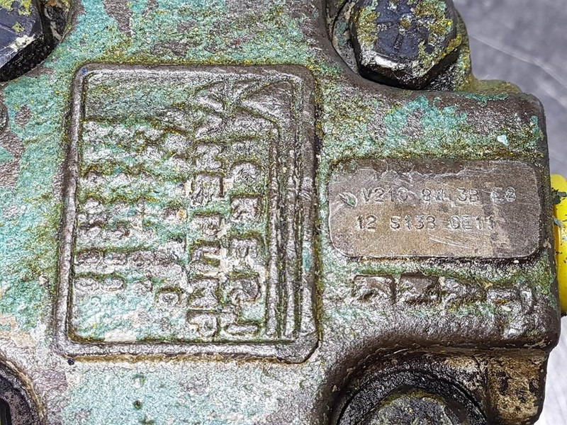 Vickers V210-8W - Gearpump/Zahnradpumpe/Tandwielpomp - Гідравліка: фото 5 Vickers V210-8W - Gearpump/Zahnradpumpe/Tandwielpomp - Гідравліка: фото 5