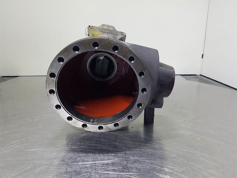 Volvo L30-ZF AV-230-Axle housing/Achskörper/Astrechter - Вісь та запчастини в категорії Будівельна техніка: фото 3 Volvo L30-ZF AV-230-Axle housing/Achskörper/Astrechter - Вісь та запчастини в категорії Будівельна техніка: фото 3