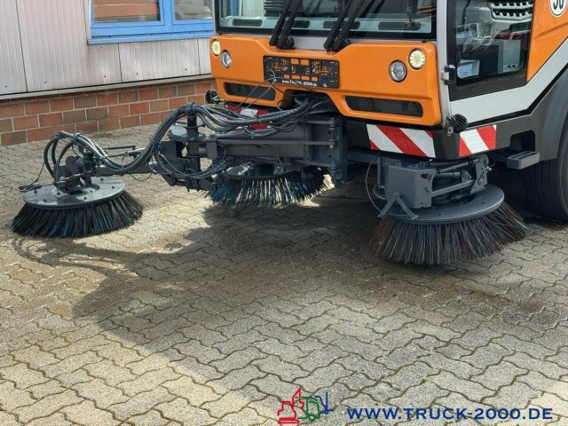 Bucher City Cat 5006 3Besen Sweeper 4 Radlenkung - Підмітально-прибиральна машина: фото 5 Bucher City Cat 5006 3Besen Sweeper 4 Radlenkung - Підмітально-прибиральна машина: фото 5