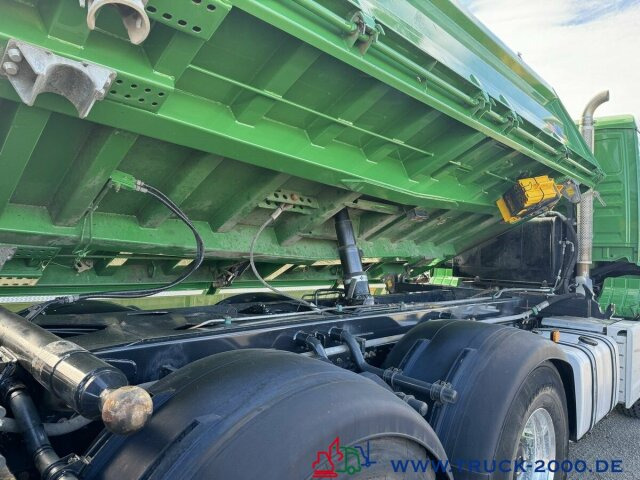 Interior photo 1: Самоскид вантажівка, Вантажівка з маніпулятором MAN TGS 26.500 6x4 Meiller + Kran + Bordmatik 137TKM