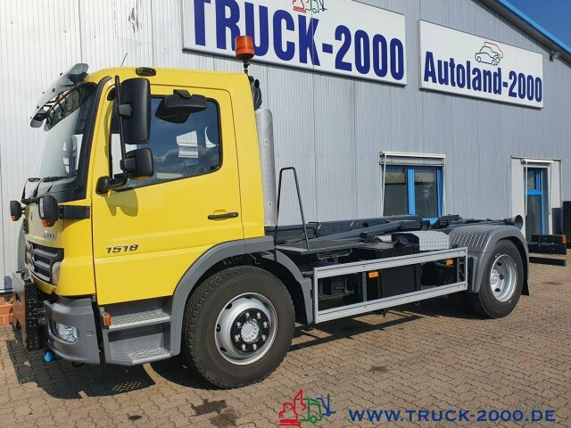 Mercedes-Benz 1518 Winterdienst - Streuer - Kehrmaschine 1.Hd - Підмітально-прибиральна машина: фото 5 Mercedes-Benz 1518 Winterdienst - Streuer - Kehrmaschine 1.Hd - Підмітально-прибиральна машина: фото 5