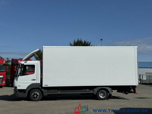 Mercedes-Benz Atego 818 Koffer LBW DHOLLANDIA 1.000kg 3 Sitze - Фургон з закритим кузовом: фото 2 Mercedes-Benz Atego 818 Koffer LBW DHOLLANDIA 1.000kg 3 Sitze - Фургон з закритим кузовом: фото 2