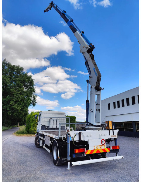 MAN 18.410 F2000 Cormach 22000 E4F + jib - Бортова вантажівка/ Платформа, Вантажівка з маніпулятором: фото 2 MAN 18.410 F2000 Cormach 22000 E4F + jib - Бортова вантажівка/ Платформа, Вантажівка з маніпулятором: фото 2
