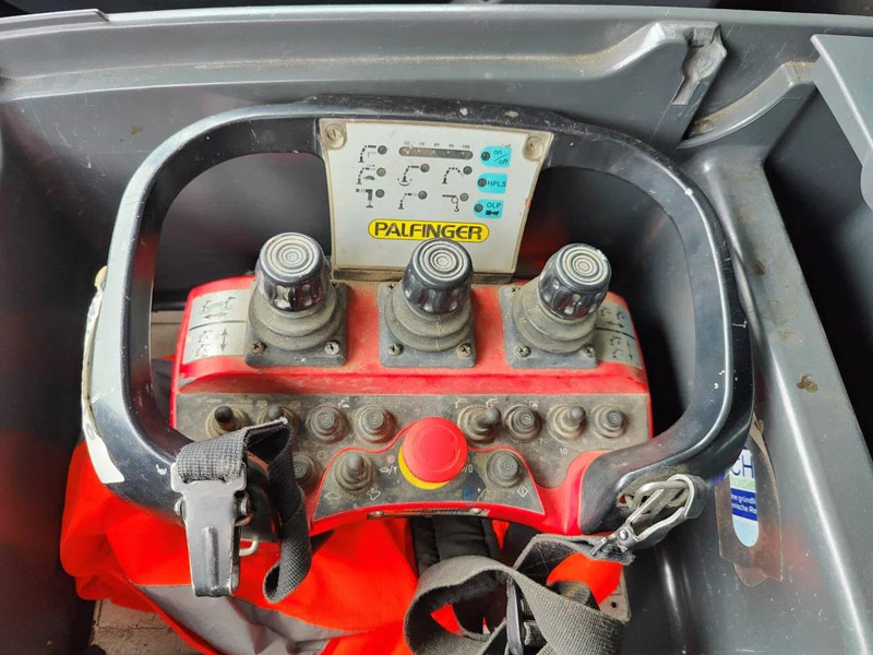 MAN TGL 12.250 City-Abroller Container + Palfinger PK5001 Remote - Гаковий мультиліфт вантажівка, Вантажівка з маніпулятором: фото 5 MAN TGL 12.250 City-Abroller Container + Palfinger PK5001 Remote - Гаковий мультиліфт вантажівка, Вантажівка з маніпулятором: фото 5