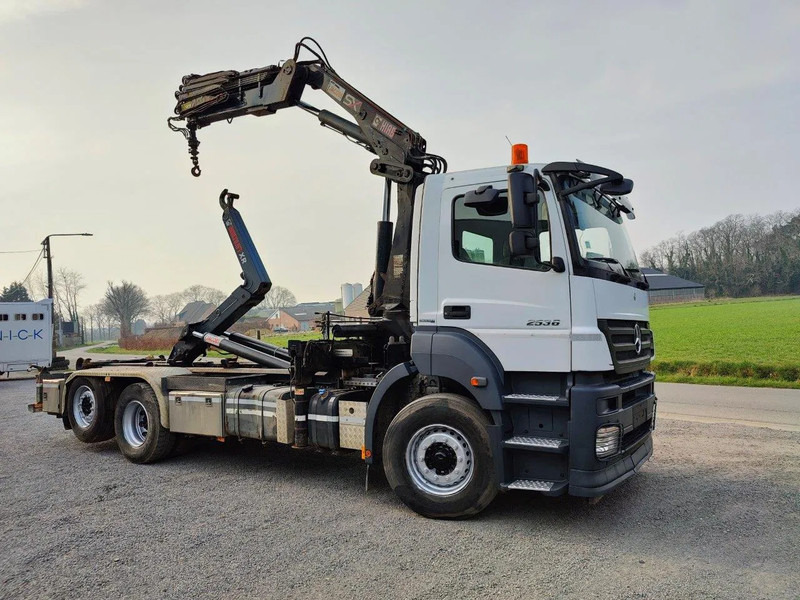 Mercedes-Benz Axor 2536 Euro5 container multilift crane HIAB 220 - Гаковий мультиліфт вантажівка, Вантажівка з маніпулятором: фото 2 Mercedes-Benz Axor 2536 Euro5 container multilift crane HIAB 220 - Гаковий мультиліфт вантажівка, Вантажівка з маніпулятором: фото 2