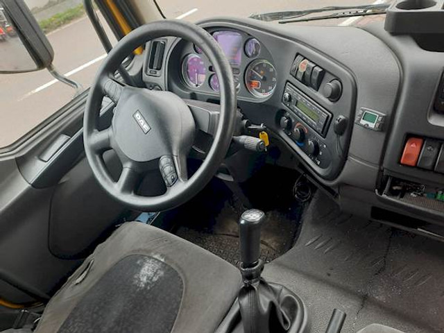 Interior photo 1: Вантажівка з закритим кузовом DAF LF45.250
