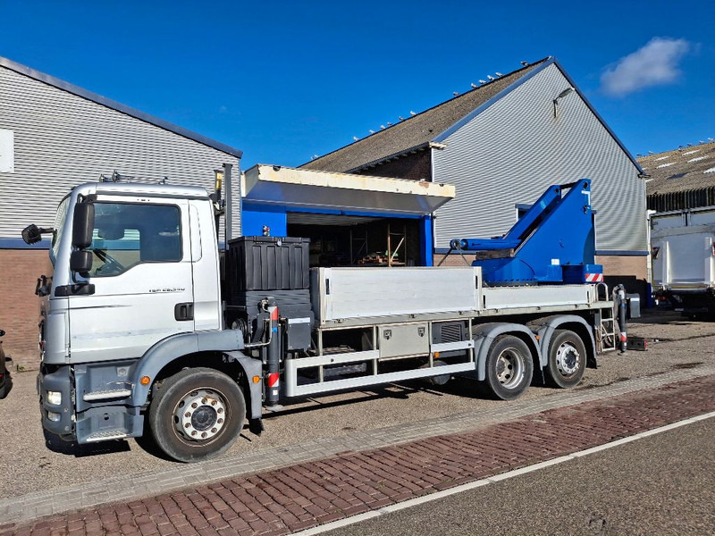 MAN TGM 26.340 6x2 - Вантажівка з закритим кузовом: фото 2 MAN TGM 26.340 6x2 - Вантажівка з закритим кузовом: фото 2