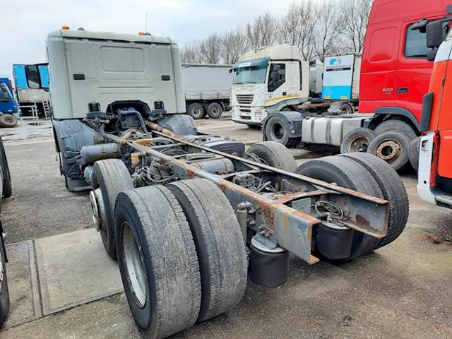 Scania P 94 DB 260 - Вантажівка шасі: фото 3 Scania P 94 DB 260 - Вантажівка шасі: фото 3