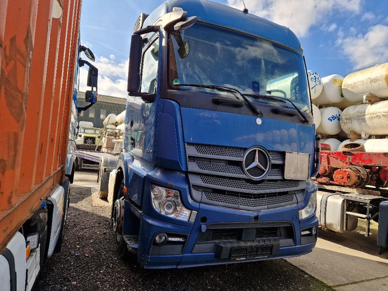 Mercedes-Benz ACTROS 1843 LS - Тягач: фото 3 Mercedes-Benz ACTROS 1843 LS - Тягач: фото 3