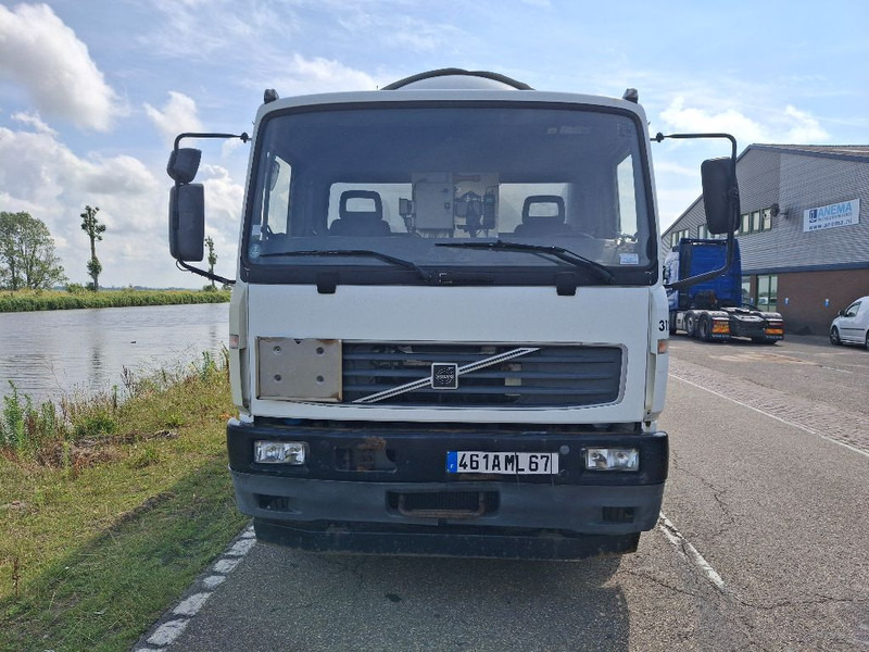 Volvo FL 250 GAS / LPG - Вантажівка цистерна: фото 3 Volvo FL 250 GAS / LPG - Вантажівка цистерна: фото 3