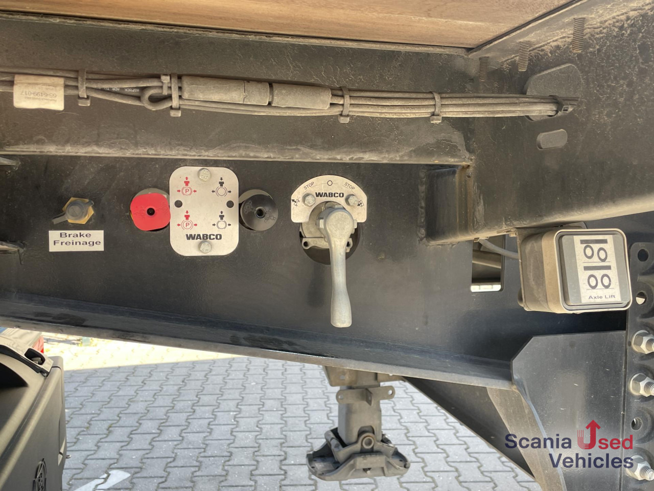 PACTON PACTON TPL.342 CB LIFT AXLE KINETIC 13R-3X CRANE - Бортовий причіп/ Платформа: фото 3 PACTON PACTON TPL.342 CB LIFT AXLE KINETIC 13R-3X CRANE - Бортовий причіп/ Платформа: фото 3