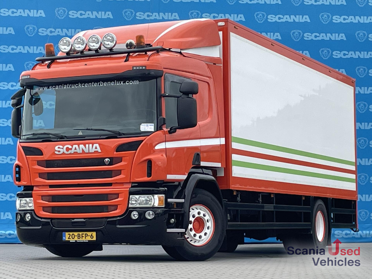 SCANIA P 370 LB4x2MNB RETARDER FULL AIR 705X245X235 - Вантажівка з закритим кузовом: фото 1 SCANIA P 370 LB4x2MNB RETARDER FULL AIR 705X245X235 - Вантажівка з закритим кузовом: фото 1
