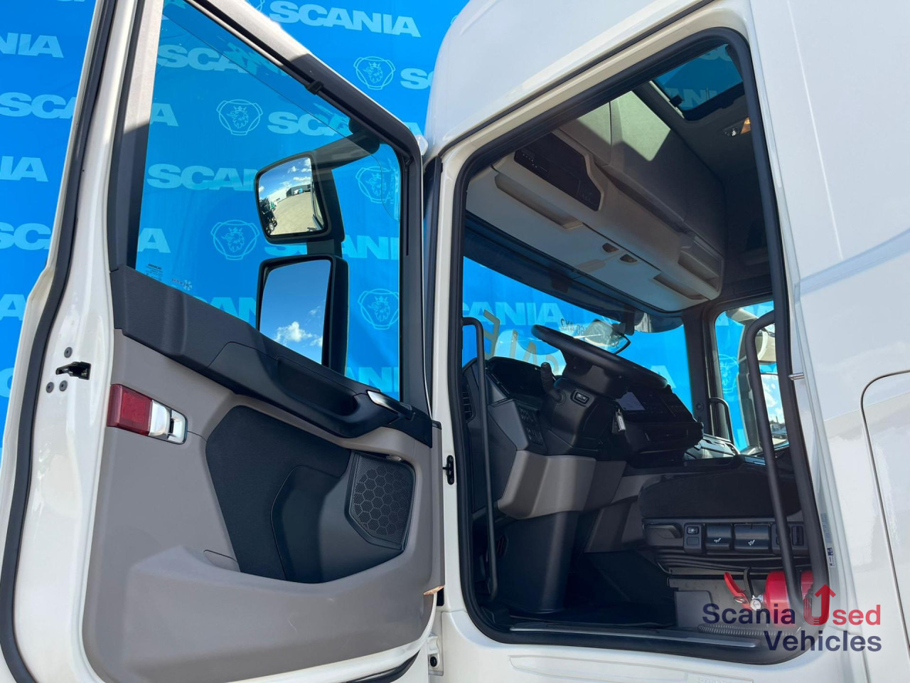 SCANIA S 460 A4x2NA SUPER RETARDER DIFF-L P-AIRCO VECTO 3 - Тягач: фото 2 SCANIA S 460 A4x2NA SUPER RETARDER DIFF-L P-AIRCO VECTO 3 - Тягач: фото 2