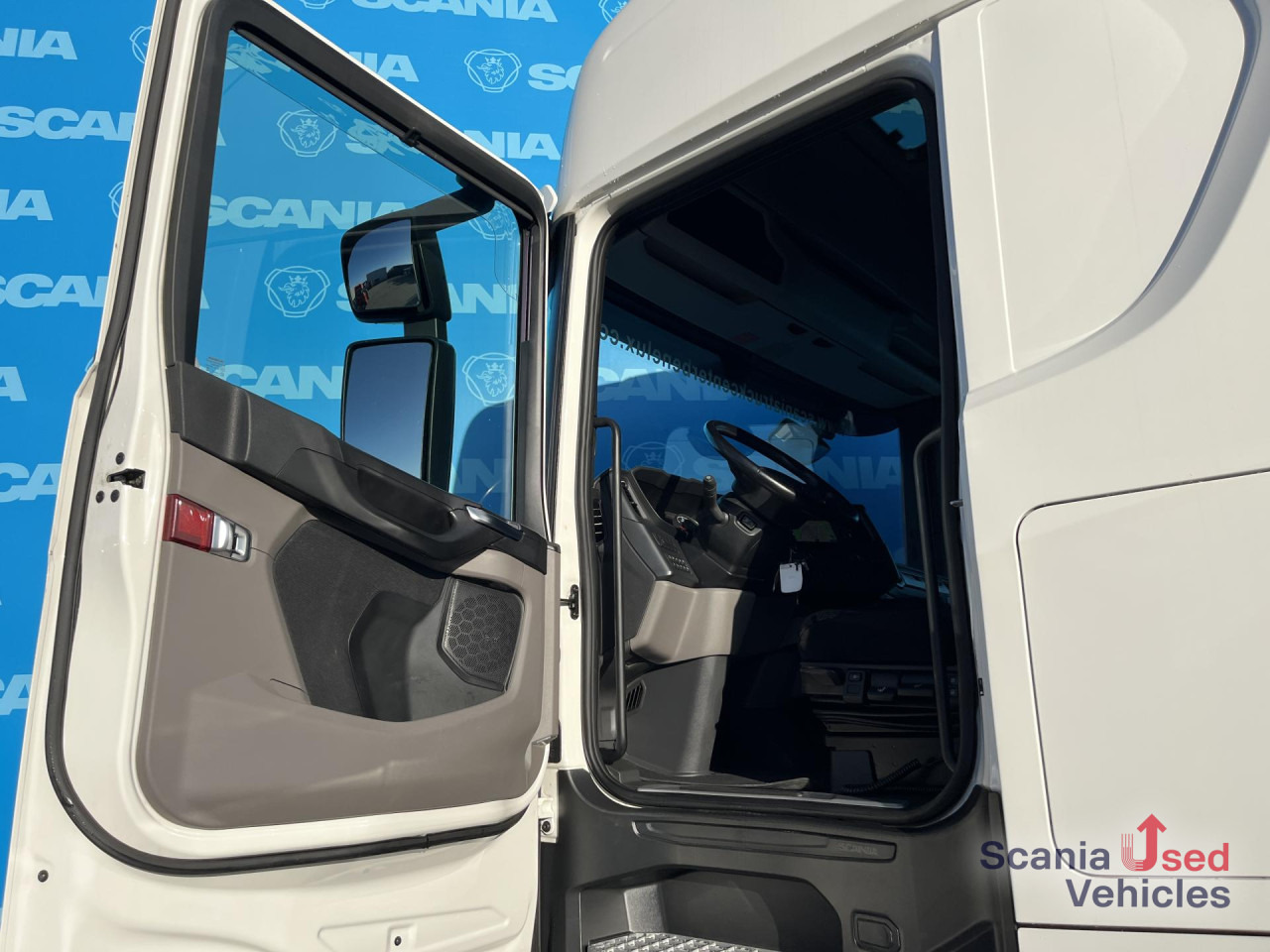 SCANIA S 500 A4x2NB DIFF-L RETARDER FULL AIR 8T ACC - Тягач: фото 3 SCANIA S 500 A4x2NB DIFF-L RETARDER FULL AIR 8T ACC - Тягач: фото 3