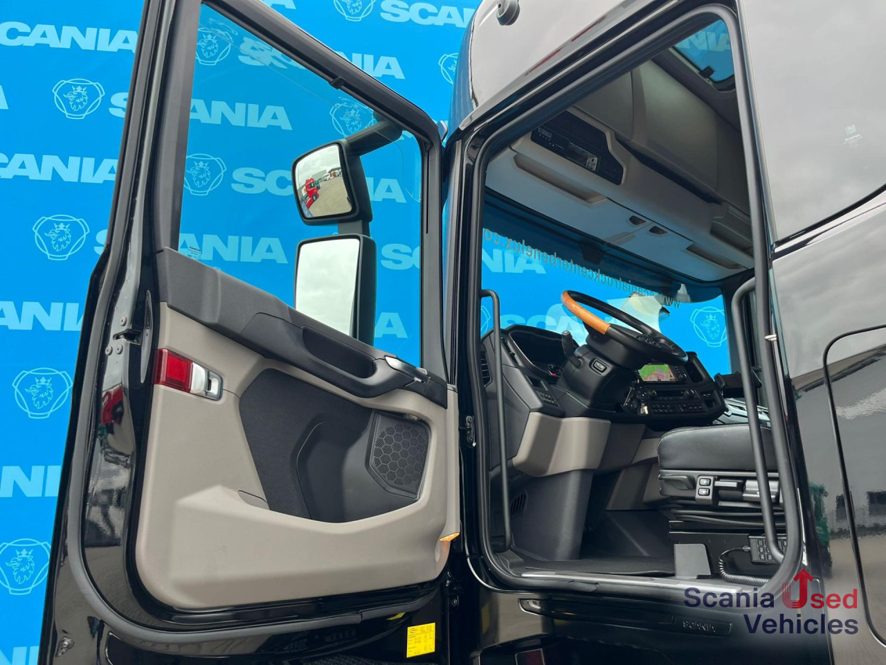 SCANIA S 500 A4x2NB RETARDER DIFF-L PTOv FULL AIR VECTO3 - Тягач: фото 2 SCANIA S 500 A4x2NB RETARDER DIFF-L PTOv FULL AIR VECTO3 - Тягач: фото 2