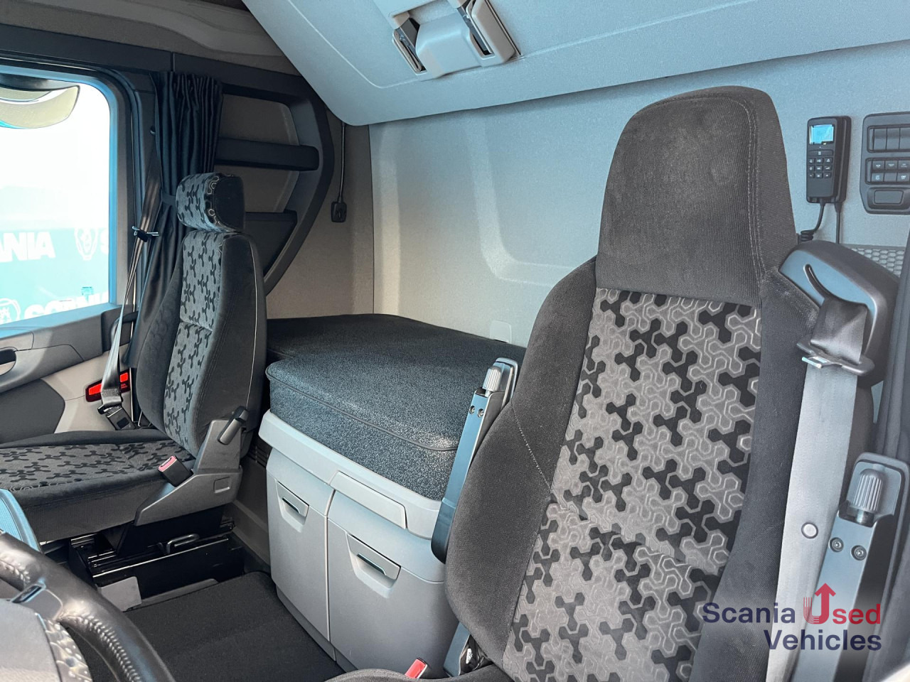 SCANIA S 500 A4x2NB RETARDER FULL AIR P-AIRCO 8T PTO ACC - Тягач: фото 5 SCANIA S 500 A4x2NB RETARDER FULL AIR P-AIRCO 8T PTO ACC - Тягач: фото 5