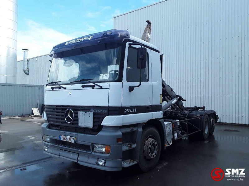 Mercedes-Benz Actros 2531 francais - Контейнеровоз/ Змінний кузов вантажівка: фото 3 Mercedes-Benz Actros 2531 francais - Контейнеровоз/ Змінний кузов вантажівка: фото 3