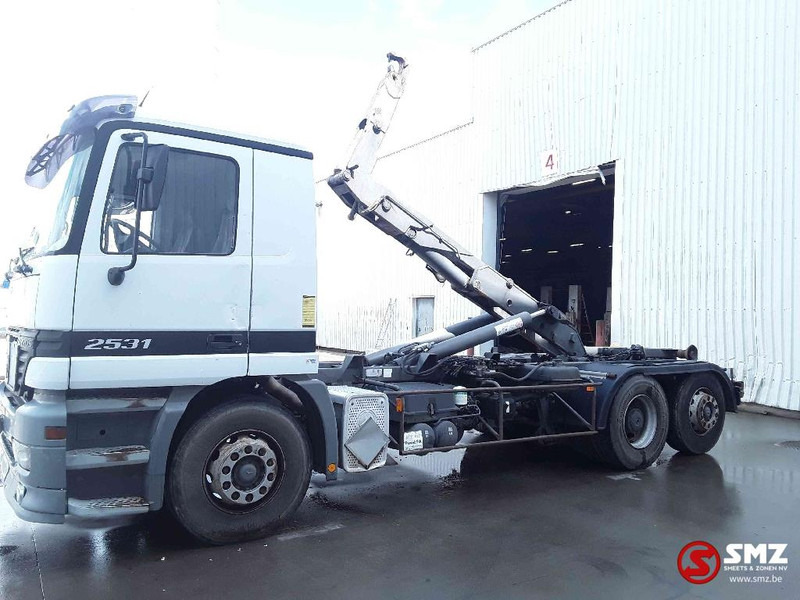 Mercedes-Benz Actros 2531 francais - Контейнеровоз/ Змінний кузов вантажівка: фото 5 Mercedes-Benz Actros 2531 francais - Контейнеровоз/ Змінний кузов вантажівка: фото 5