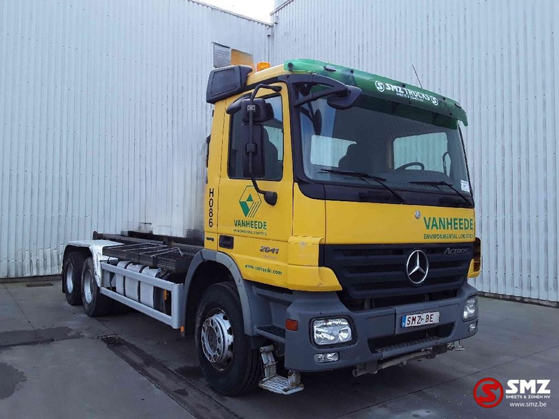 Mercedes-Benz Actros 2641 6x4 EPS lames - Вантажівка шасі: фото 1 Mercedes-Benz Actros 2641 6x4 EPS lames - Вантажівка шасі: фото 1