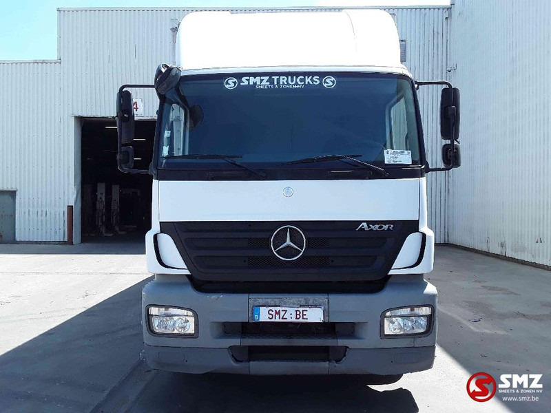 Mercedes-Benz Axor 2533 6x2 manual airco - Вантажівка з закритим кузовом: фото 2 Mercedes-Benz Axor 2533 6x2 manual airco - Вантажівка з закритим кузовом: фото 2