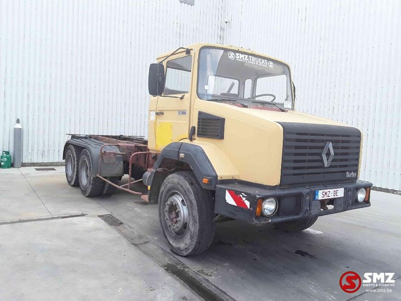 Renault C 260 no CBH francais - Вантажівка шасі: фото 1 Renault C 260 no CBH francais - Вантажівка шасі: фото 1