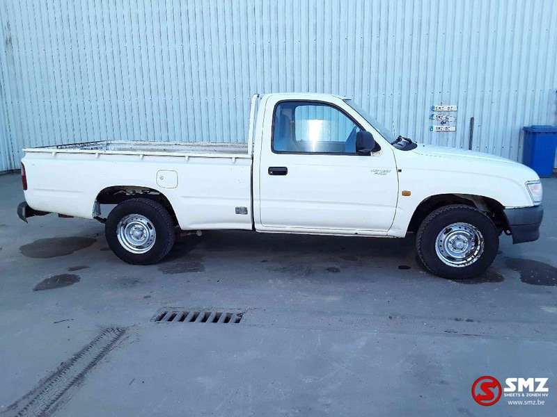 Toyota Hilux - Легковий автомобіль: фото 4 Toyota Hilux - Легковий автомобіль: фото 4