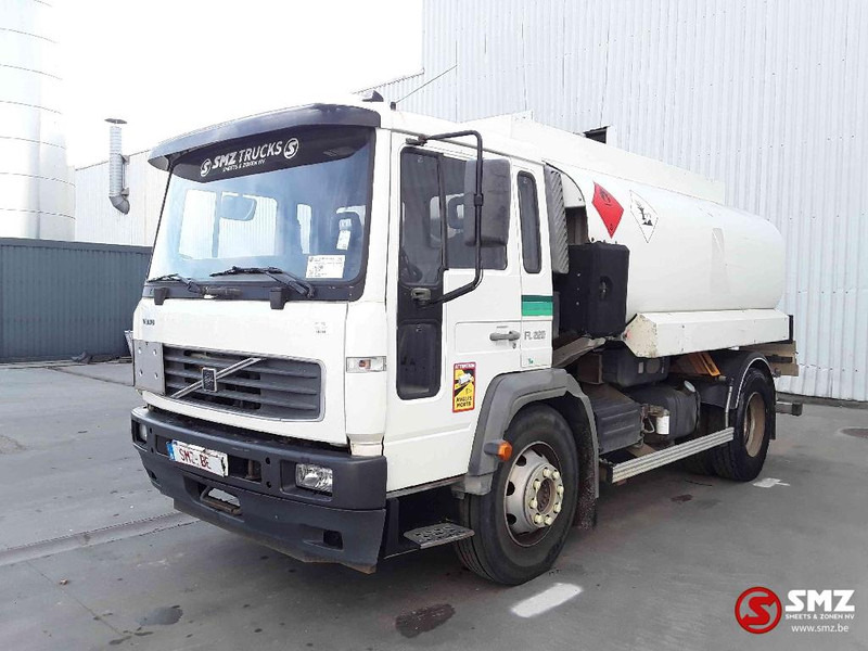 Volvo FL6 220 10000L lames - Вантажівка цистерна: фото 3 Volvo FL6 220 10000L lames - Вантажівка цистерна: фото 3